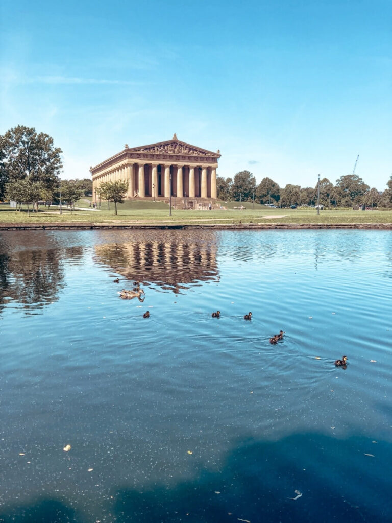 View of the Parthenon and ducks on the lake  in Centennial Park, Nashville