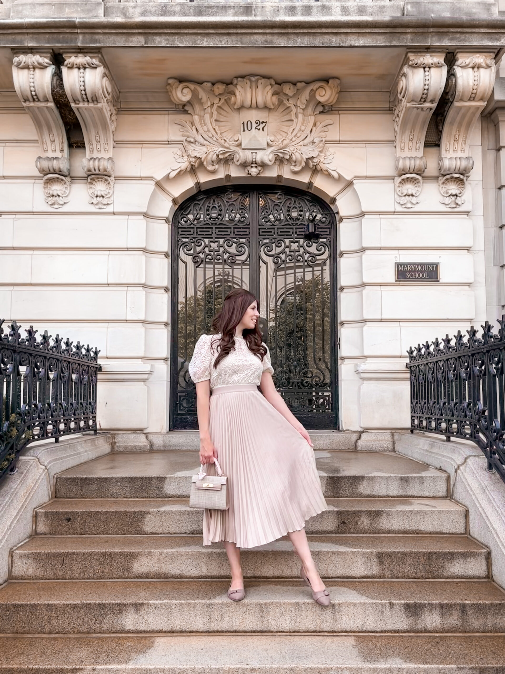 HOW TO STYLE A MIDI SKIRT - Spring