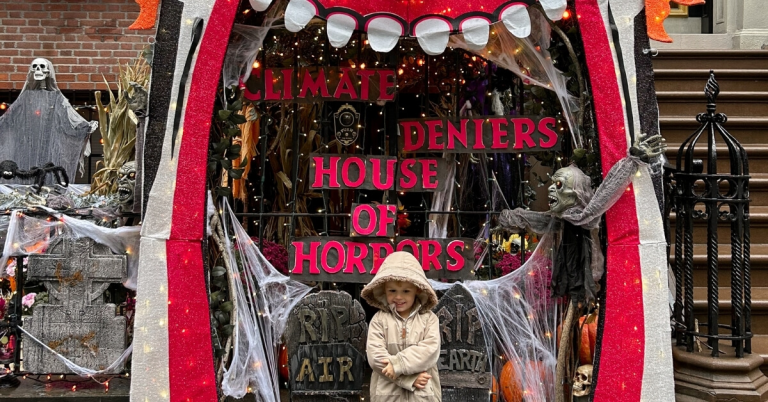 Best Halloween Decorations in Midtown Manhattan, NYC
