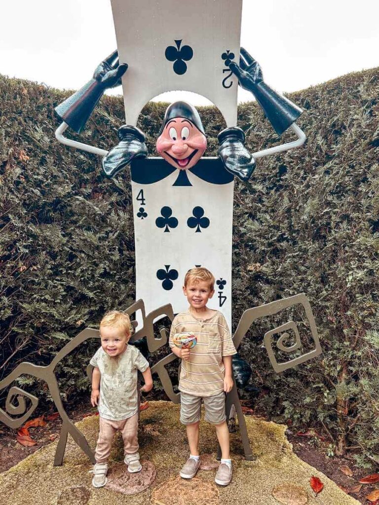Exploring the Alice in Wonderland maze attraction at Disneyland Paris