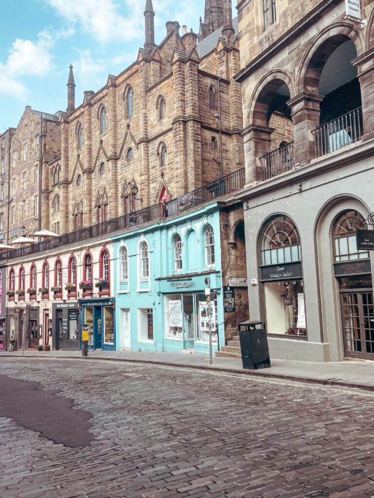 Victoria Street, a harry Potter Edinburgh location to check out.