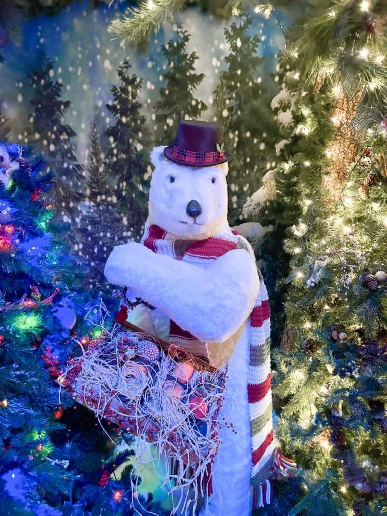 Interactive toy polar bear at Herald Square