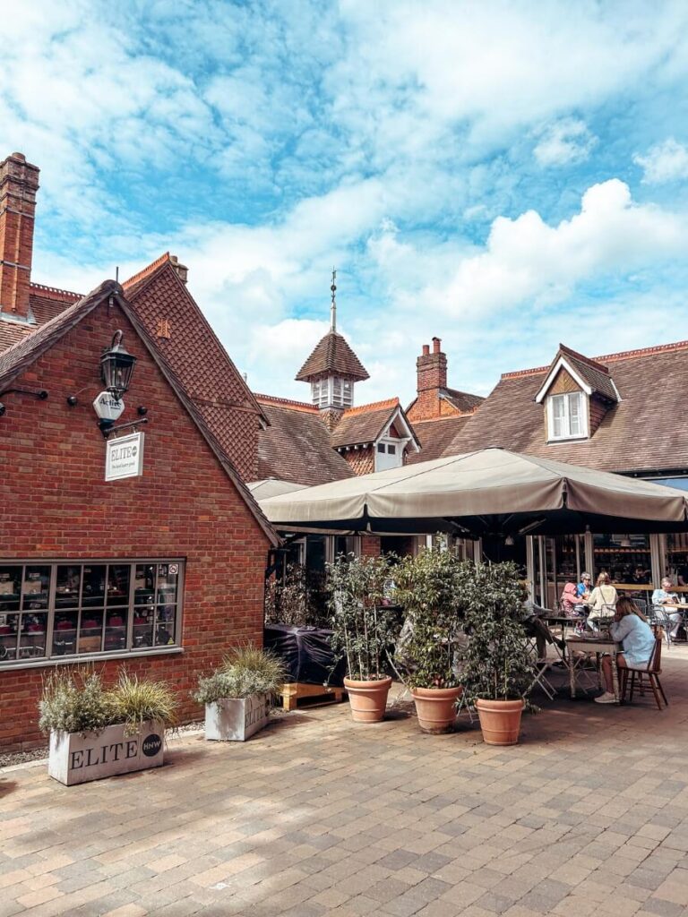 Marlow Buckinghamshire Town Centre, the perfect day trip from London