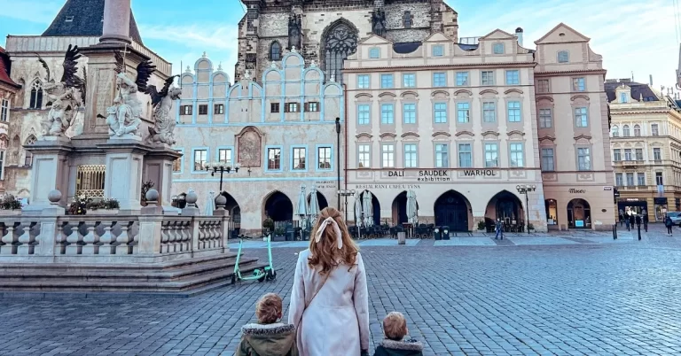 Perfect Prague 3 day itinerary for families with kids or first time visitors.