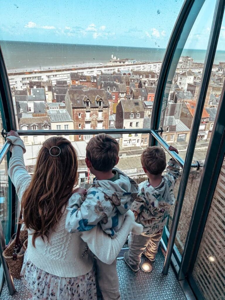 Mum in the City and her kids riding on the Le Tréport Funiculaire