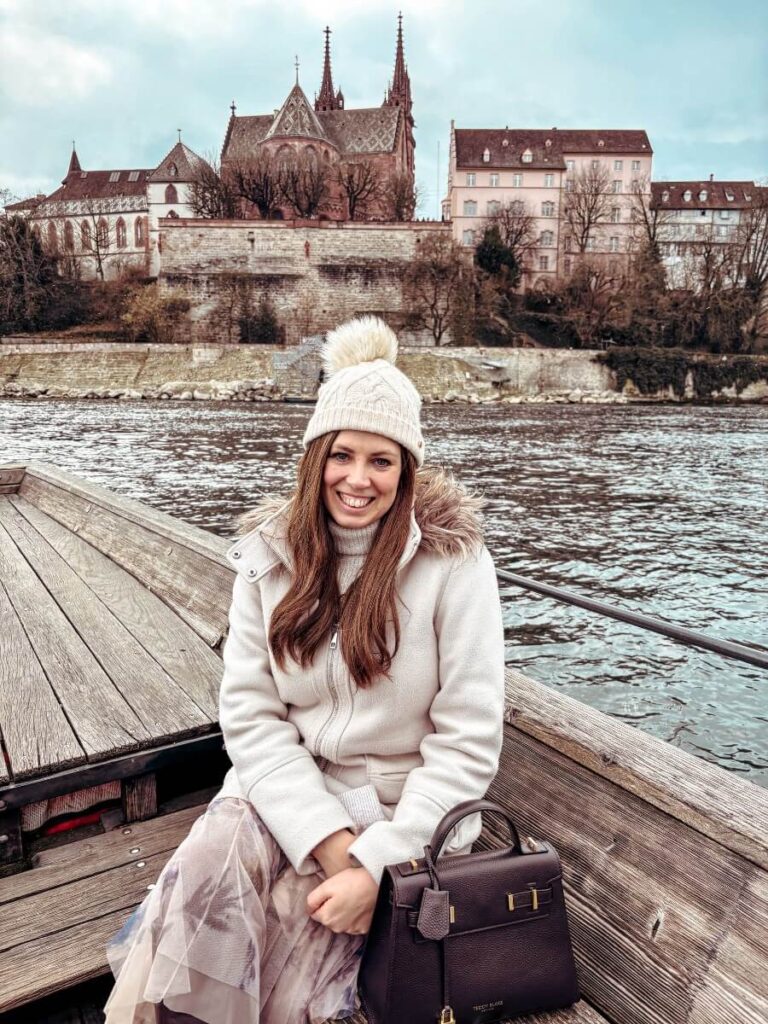 A versatile look from my Winter Travel Capsule Wardrobe, that can be worn from day to evening. 