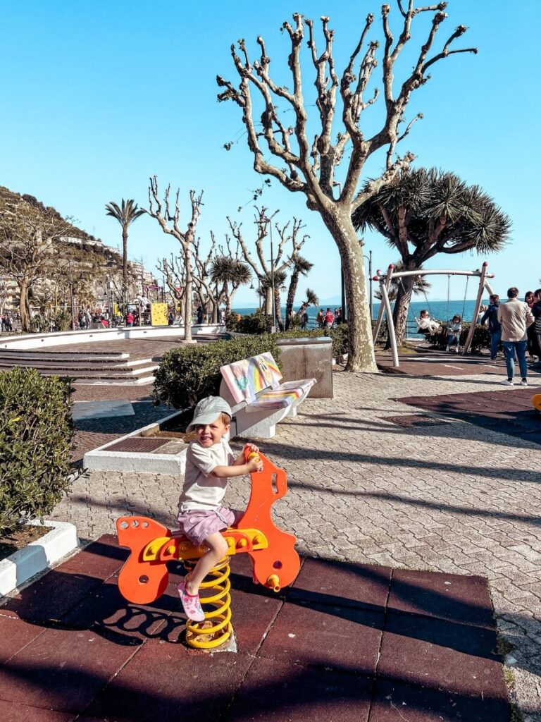 Children playing in Parco giochi, a fun thing to do in Maiori with kids.