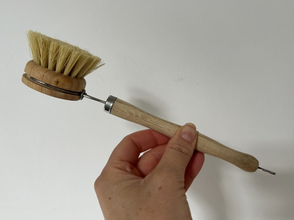 Bamboo washing up brush - an environmentally friendly alternative to plastic sponges.